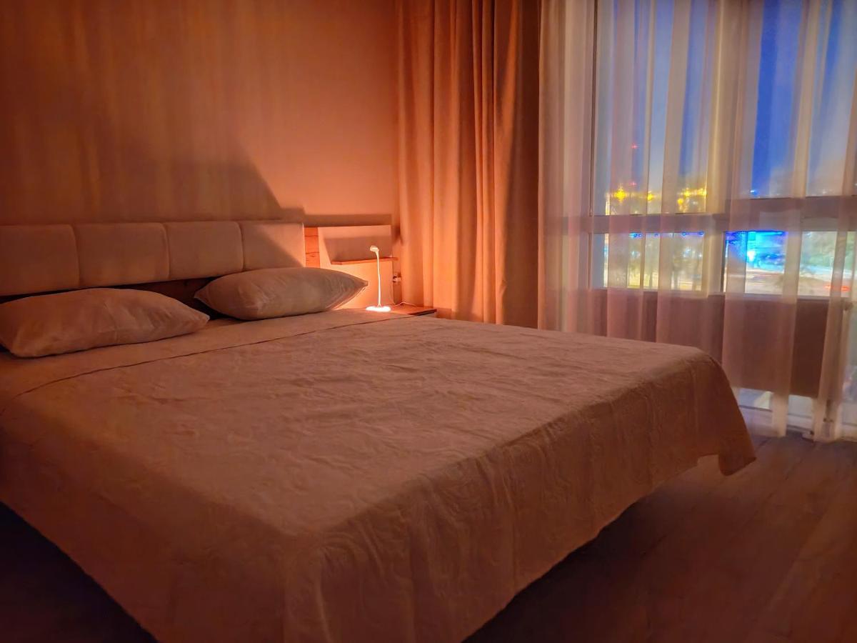 "Well-Being" Popular Among Business Person Apartman Lviv Kültér fotó